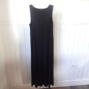 J Jill Wearever Collection Midi Dress Medium Black Smocked Rayon Stretch Minimal
